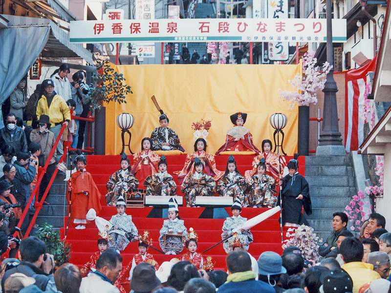 石段ひな祭りの風景